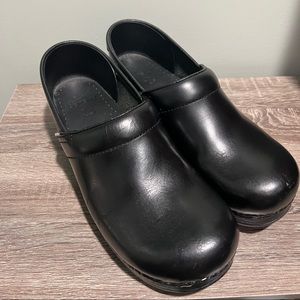 Womens Dansko Clogs , 41 (10.5)